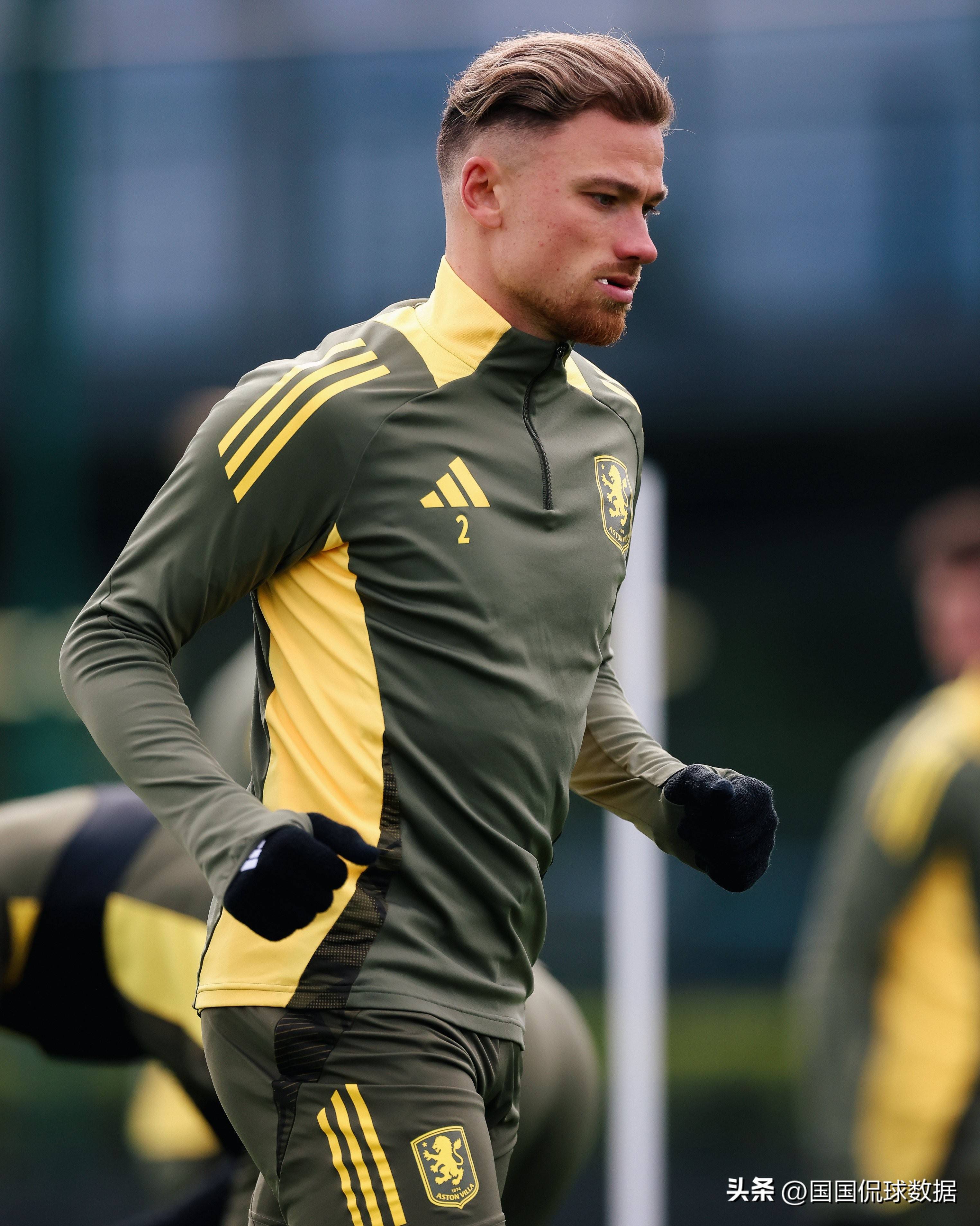 开元棋牌-关键时刻法兰克福备战足总杯阿斯顿维拉强势反弹备战国王杯，现场解说直呼：摩纳哥集结日队长鼓劲的简单介绍