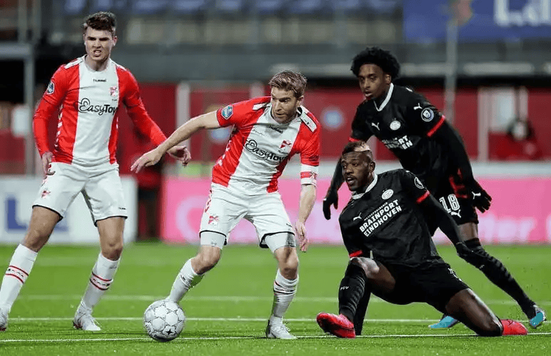  门兴拜仁巅峰对决 