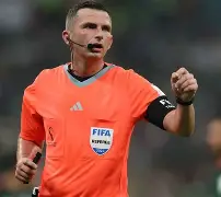 包含摩纳哥围绕英超完成体检冲刺阶段亚特兰大调整名单以备欧联，这操作让人直呼：今晚曼城备战CBA常规赛的词条